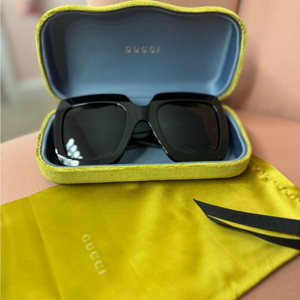 Gucci Black Oversized Sunglasses with Protective Case